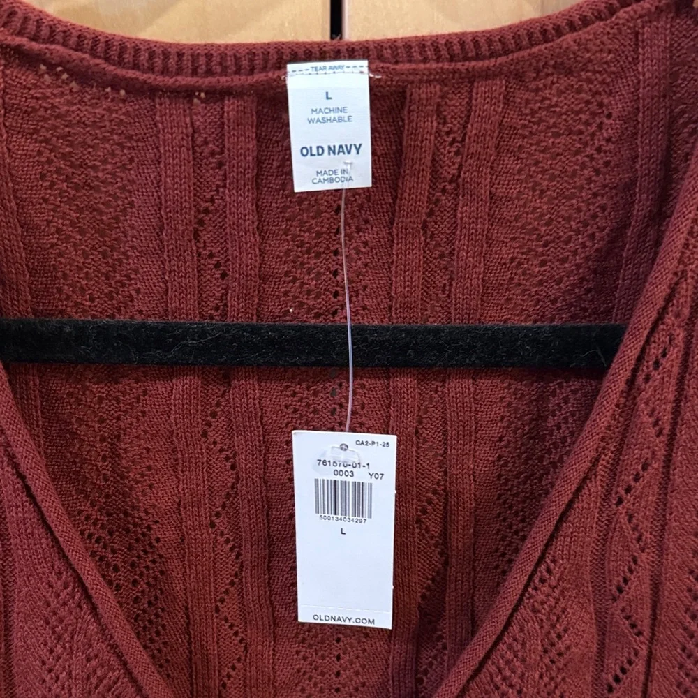 Old Navy Women's Sleeveless Crochet Tie-Front Top - Picture 2 of 4